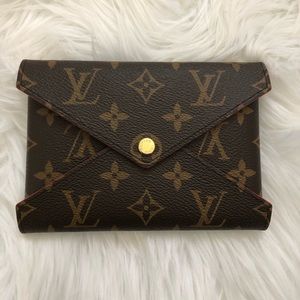 Brand New Louis Vuitton Pochette Kirigami- Medium